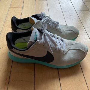 Mens Nike shoes